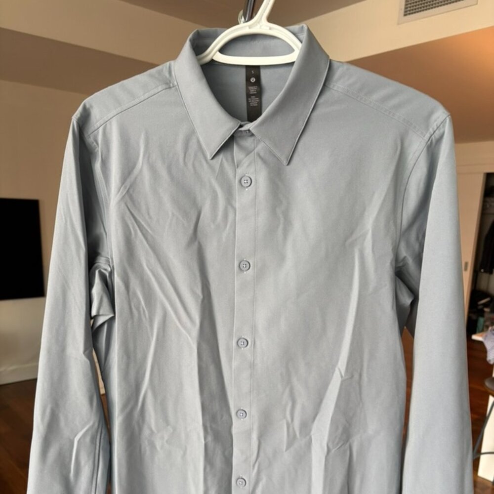 Lululemon small shirt